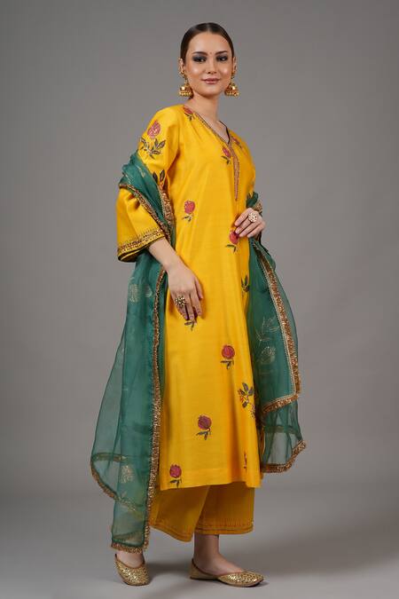 Shop_Joy Mitra_Yellow Chanderi Embroidery V-neck Lightning Anar Kurta Set _Online_at_Aza_Fashions