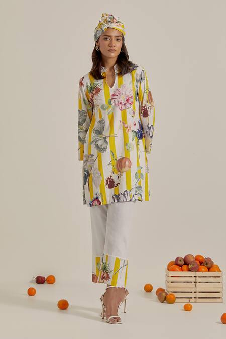 Buy_Chrkha_Yellow Cotton Pearls Collared Floral Printed Kurta And Pant Set _Online_at_Aza_Fashions
