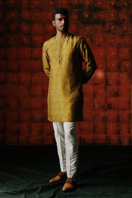 Drishti & Zahabia Printed Dupion Silk Kurta Set 