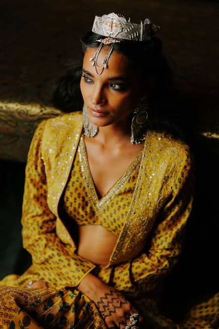 Drishti & Zahabia_Yellow Silk Sequins, Zari, Mirrors V-neck, Amber Printed Lehenga Set With Jacket _Online_at_Aza_Fashions