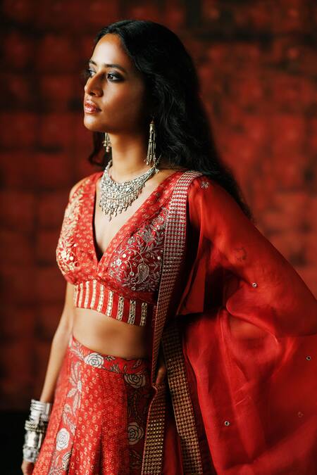 Buy_Drishti & Zahabia_Red Silk, Organza Sequins, Zari, Mirrors V-neck Brick Ajrakh Print Lehenga Set _Online_at_Aza_Fashions