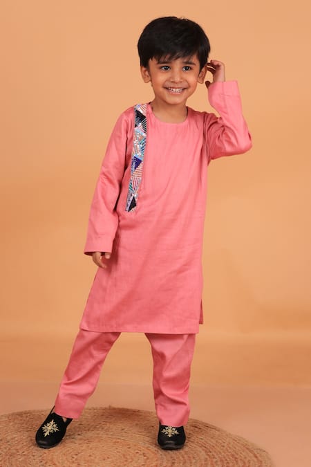 Turqidz by Shweta Aggarwal Embellished Cotton Satin Kurta Set 