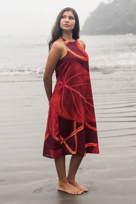 Buy RAAS LIFE Red Linen, Cotton Halter Neck Mazia Paan Print Dress Online at Aza Fashions Buy_RAAS LIFE_Red Linen, Cotton Halter Neck Mazia Paan Print Dress _Online_at_Aza_Fashions