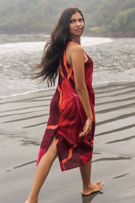 RAAS LIFE Red Linen, Cotton Halter Neck Mazia Paan Print Dress at Aza Fashions RAAS LIFE_Red Linen, Cotton Halter Neck Mazia Paan Print Dress _at_Aza_Fashions