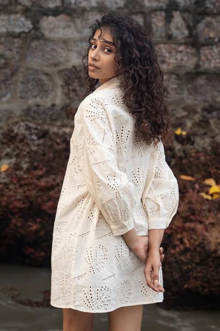 Buy RAAS LIFE Cream Embroidery Collared Hakoba Cookie Dress Buy_RAAS LIFE_Cream Embroidery Collared Hakoba Cookie Dress