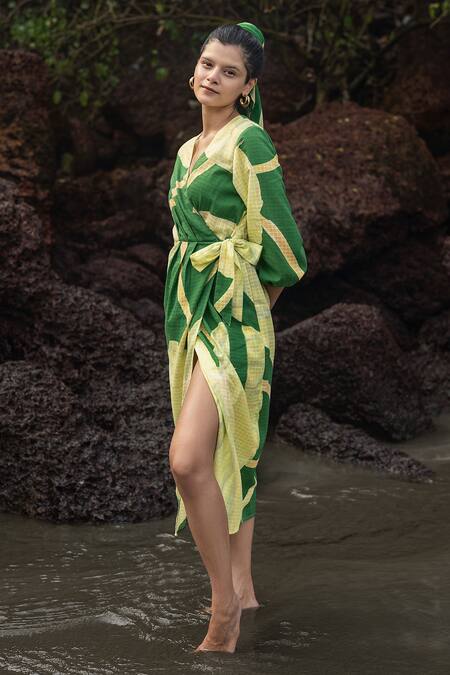RAAS LIFE_Green Cotton V-neck Paan Print Wrap Dress _Online_at_Aza_Fashions