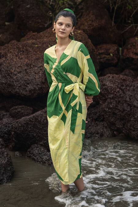 Buy_RAAS LIFE_Green Cotton V-neck Paan Print Wrap Dress _Online_at_Aza_Fashions