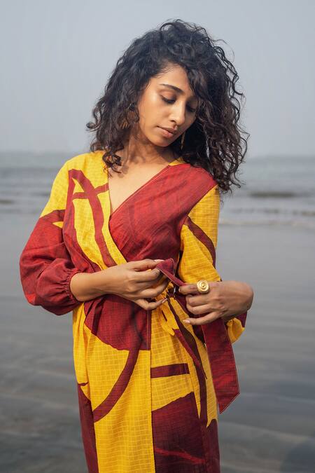 Buy RAAS LIFE Mustard Cotton V-neck Eka Wrap Dress Online at Aza Fashions Buy_RAAS LIFE_Mustard Cotton V-neck Eka Wrap Dress _Online_at_Aza_Fashions