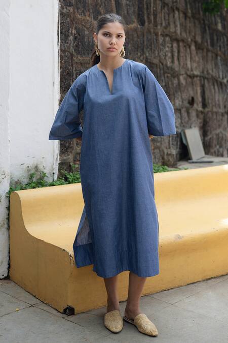 Shop_Raas Life_Navy Split V-neck Relaxed Box Fit Midi Dress _at_Aza_Fashions