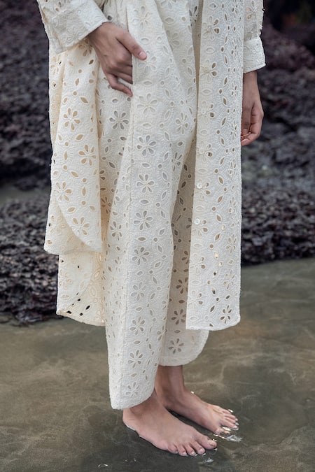 Buy_Raas Life_Cream Embroidery Collared Hakoba Tunic And Pants Set _Online_at_Aza_Fashions