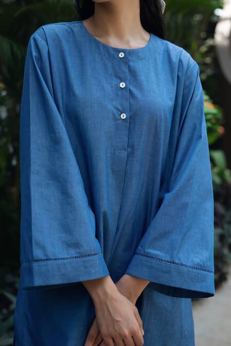 Buy_Raas Life_Blue Denim, Cotton Round Neck Iris Chambray Kurta Set _Online_at_Aza_Fashions