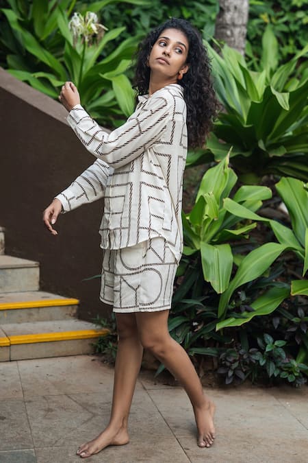 Buy_Raas Life_Cream Linen, Cotton Collared Geometric Print Pant Set _Online_at_Aza_Fashions