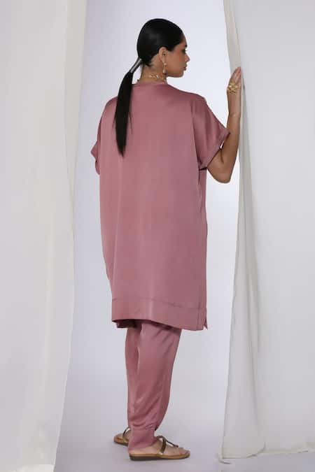 Myoho Peach Hand Embroidered Tunic & Pant Set 