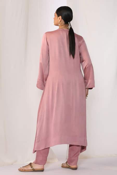 Myoho Peach Hand Embroidered Kurta Set 