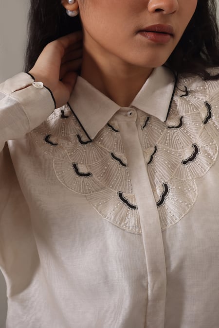 Chokhi Chorri_Ivory Chanderi Silk Embroidery Collared Shirt And Black Pants Set _at_Aza_Fashions
