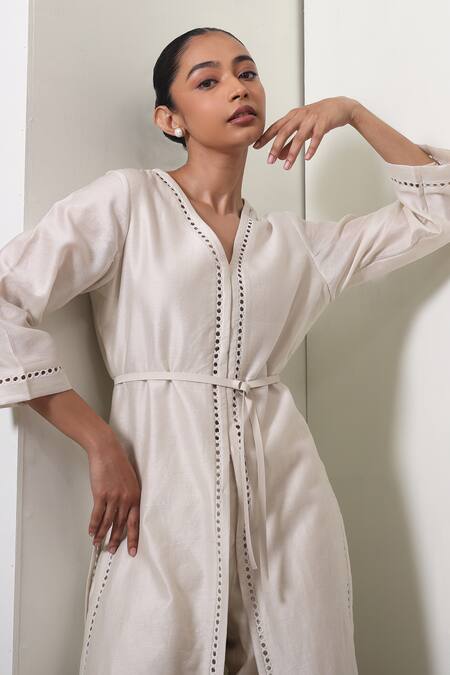 Shop_Chokhi Chorri_Ivory Chanderi Silk Cut Work V-neck Paneled Kurta Set With Belt _Online_at_Aza_Fashions