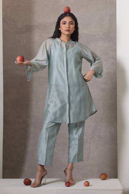 Buy_Chokhi Chorri_Blue Chanderi Silk Embroidery Open Neck Powder Kurta Set _Online_at_Aza_Fashions