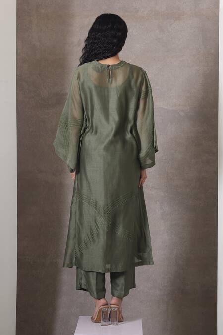 Shop_Chokhi Chorri_Green Chanderi Silk Beads Round Neck Moss Straight Cut Kurta Set _at_Aza_Fashions