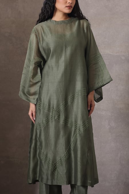 Chokhi Chorri_Green Chanderi Silk Beads Round Neck Moss Straight Cut Kurta Set _Online_at_Aza_Fashions