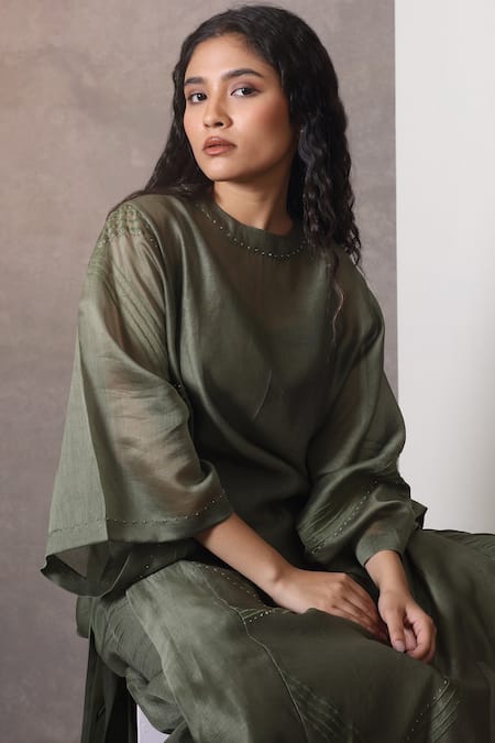 Buy_Chokhi Chorri_Green Chanderi Silk Beads Round Neck Moss Straight Cut Kurta Set _Online_at_Aza_Fashions