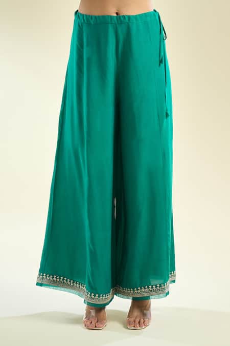 Anushree Reddy_Green Sequins, Beads, Cut Work, Embroidery Mandarin Floral Straight Kurta Set _at_Aza_Fashions