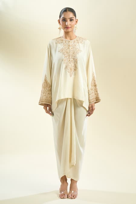 Buy_Anamika Khanna_Ivory Sequins, Pearls, Embroidery Round Neck Floral Kurta And Draped Skirt _Online_at_Aza_Fashions