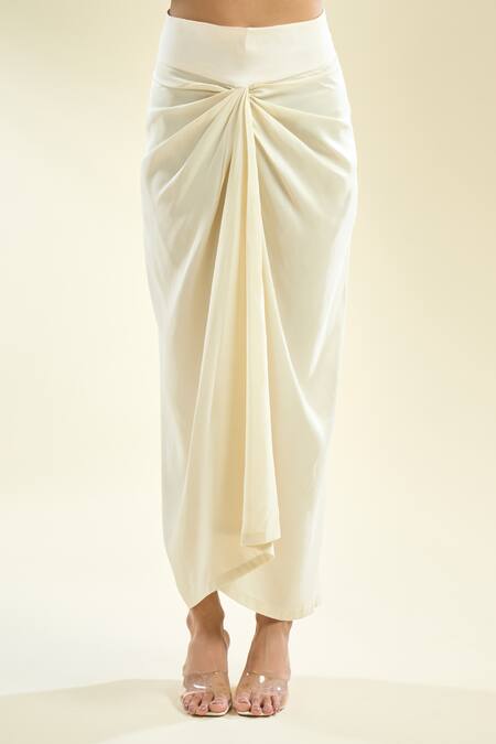 Buy_Anamika Khanna_Ivory Sequins, Pearls, Embroidery Round Neck Floral Kurta And Draped Skirt 