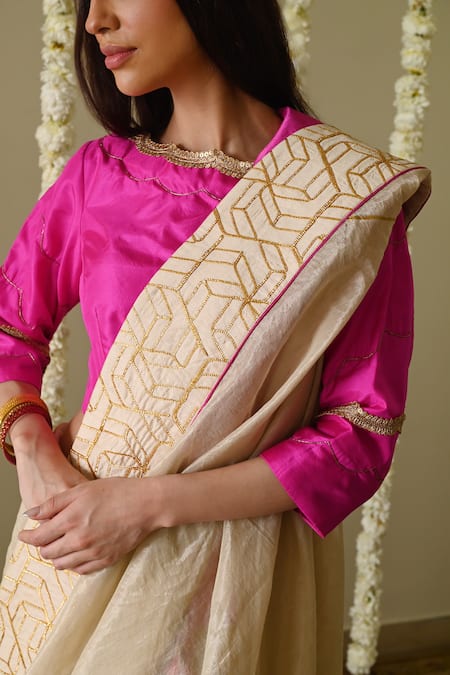 Buy_Shorshe Clothing_Ivory Handloom Cotton Embroidery Gota Handwoven Saree 