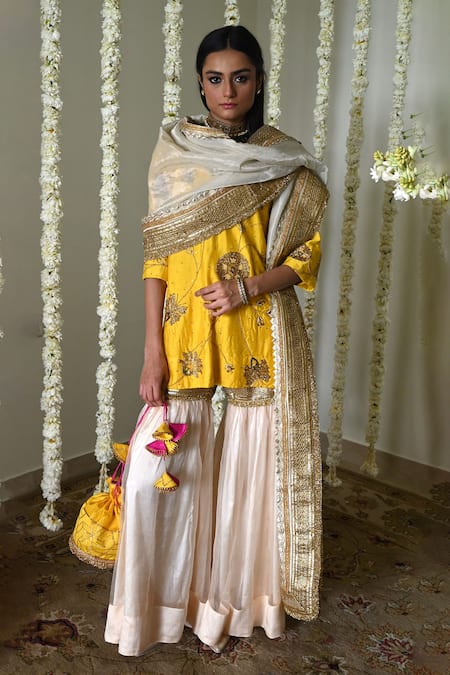 Shorshe Clothing Ivory Handwoven Lace Trim Dupatta 