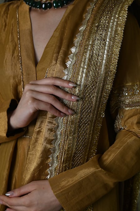 Buy_Shorshe Clothing_Gold Tissue Lace Handwoven Trim Dupatta _Online_at_Aza_Fashions