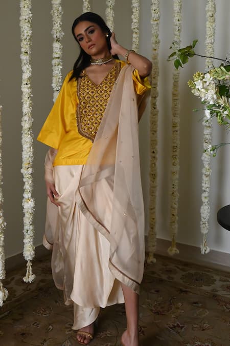 Shorshe Clothing Deep Ivory Organza Dupatta with Embroidery 