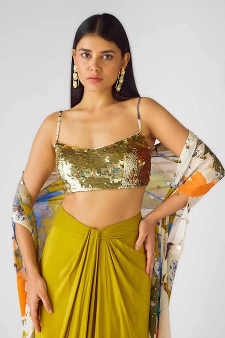 Buy_Basanti - Kapde Aur Koffee_Lavender Crepe Embroidery Scoop Neck Embellished Cape Set_Online_at_Aza_Fashions