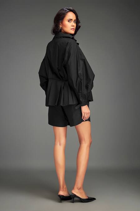 Shop Deepika Arora Black Cotton Metallic Thread Split V-neck Structured Co-ord Set at Aza Fashions Shop_Deepika Arora_Black Cotton Metallic Thread Split V-neck Structured Co-ord Set _at_Aza_Fashions