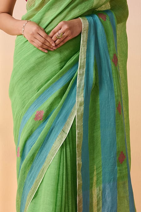 Buy_Dressfolk_Green Linen Embroidery Parrot Handloom Saree _Online_at_Aza_Fashions