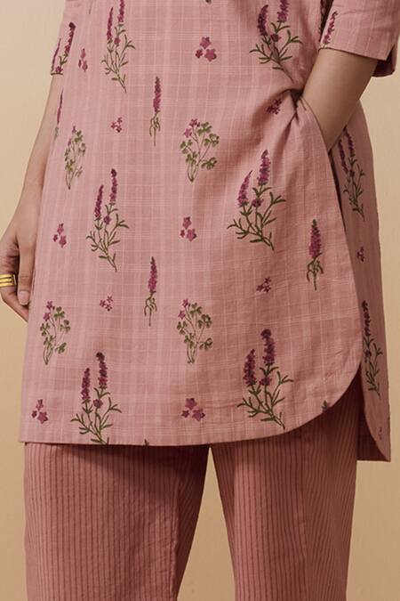 Shop Dressfolk Pink Cotton Open Neck Floral Hand Block Printed Kurta Set Online at Aza Fashions Shop_Dressfolk_Pink Cotton Open Neck Floral Hand Block Printed Kurta Set_Online_at_Aza_Fashions