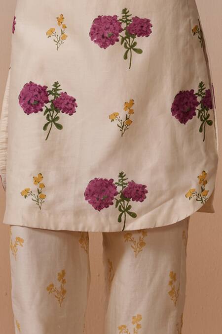 Dressfolk Ivory Chanderi Embroidery Split V-neck Floral Print Kurta Set Online at Aza Fashions Dressfolk_Ivory Chanderi Embroidery Split V-neck Floral Print Kurta Set_Online_at_Aza_Fashions