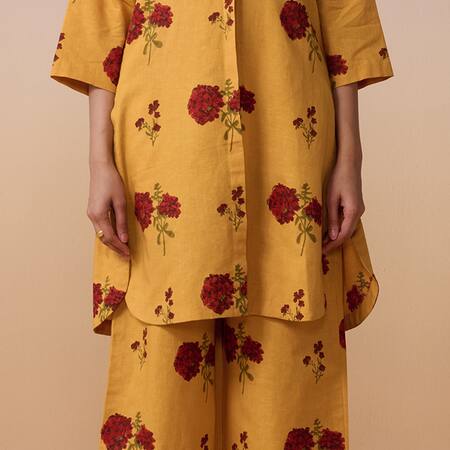 Dressfolk_Mustard Linen, Cotton Round Neck Floral Block Print Kurta Set_Online_at_Aza_Fashions