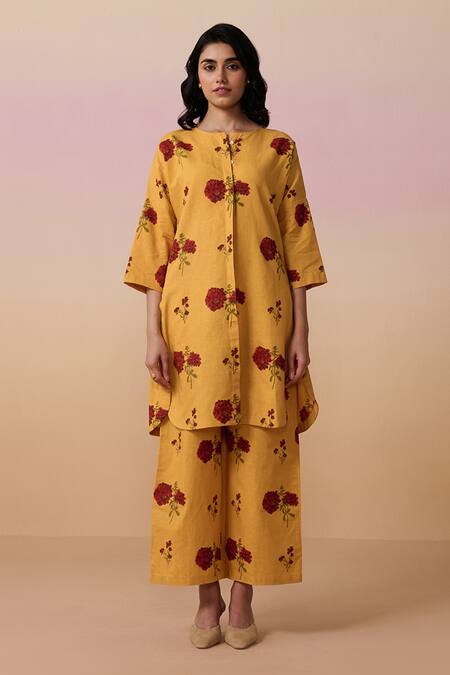 Buy_Dressfolk_Mustard Linen, Cotton Round Neck Floral Block Print Kurta Set_Online_at_Aza_Fashions