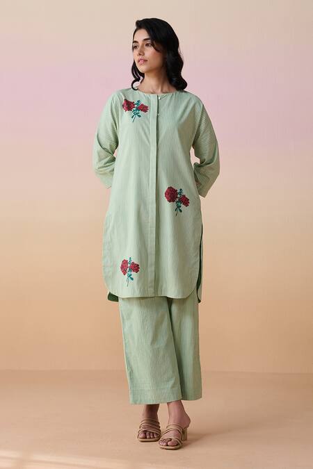Shop_Dressfolk_Mint Cotton Embroidery Round Neck Blue Floral Block Print Kurta Set_Online_at_Aza_Fashions