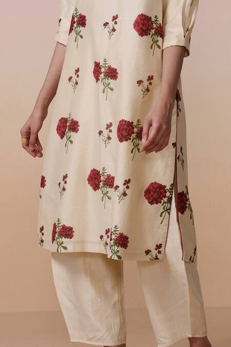 Dressfolk_Ivory Chanderi V-neck Floral Print Kurta Set_at_Aza_Fashions
