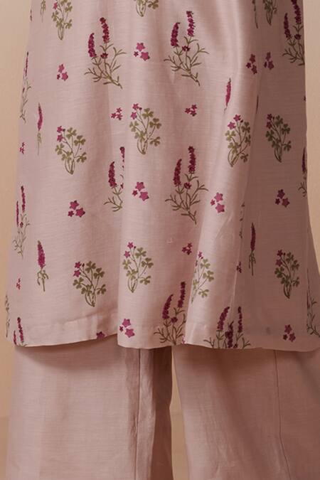 Buy_Dressfolk_Pink Chanderi Embroidery Round Neck Floral Print Onion Kurta Set_Online_at_Aza_Fashions
