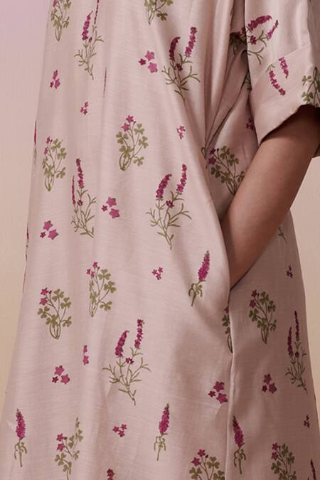Dressfolk_Pink Chanderi Embroidery Round Neck Floral Print Onion Kurta Set_at_Aza_Fashions
