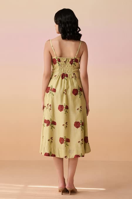 Shop Dressfolk Green Chanderi Sweetheart Neck Floral Hand Block Printed Midi Dress at Aza Fashions Shop_Dressfolk_Green Chanderi Sweetheart Neck Floral Hand Block Printed Midi Dress _at_Aza_Fashions