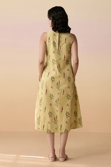 Shop Dressfolk Green Poplin Embroidery V-neck Sage Hand Block Floral Midi Dress at Aza Fashions Shop_Dressfolk_Green Poplin Embroidery V-neck Sage Hand Block Floral Midi Dress_at_Aza_Fashions