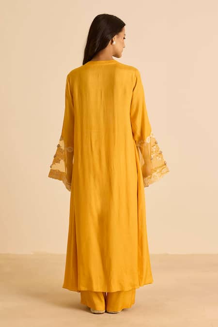 Inej Embroidered Side Kali Kurta Set 