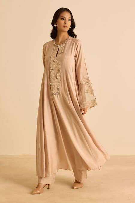 Buy_Inej_Peach Cotton, Silk Pearls Round Neck Embroidered Suit Set _Online_at_Aza_Fashions