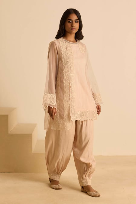 Inej Peach Organza Kurta Set With Embroidery 