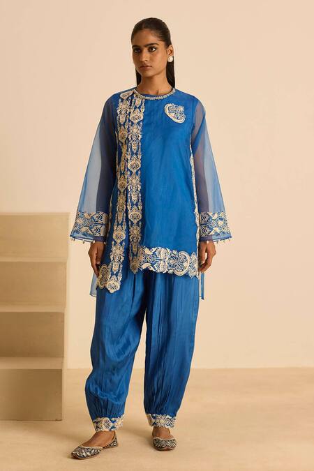 Shop_Inej_Blue Cotton, Silk Pearls Round Neck Organza Embroidered Kurta Set _Online_at_Aza_Fashions