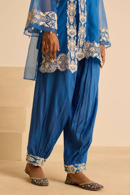 Buy_Inej_Blue Cotton, Silk Pearls Round Neck Organza Embroidered Kurta Set 