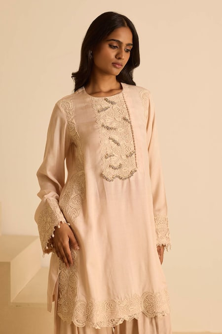 Buy_Inej_Peach Cotton, Silk Pearls Kashmiri Kurta Set _Online_at_Aza_Fashions